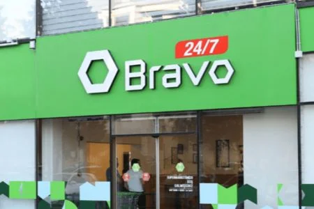 “Bravo”nun qarşısında piyadanı vuraraq qaçan qadın sürücüdən xəbər var