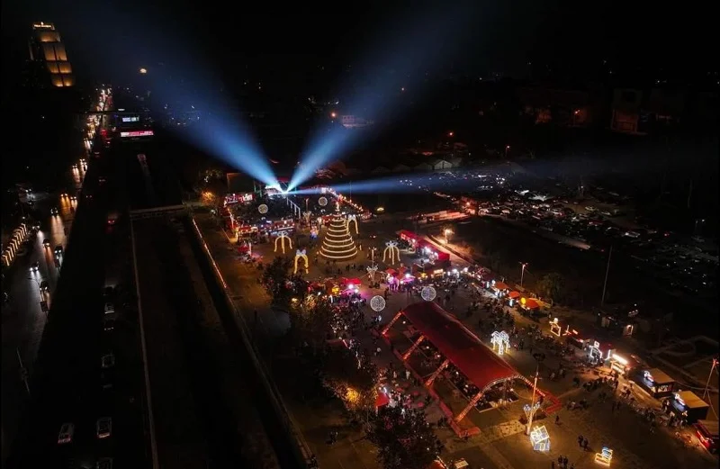 Suriyada Əsəddən sonrakı ilk Yeni ilə HAZIRLIQ FOTO