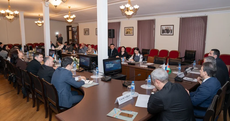 Центр анализа международных отношений и МИД Азербайджана провели тренинг для представителей медиа (ФОТО)