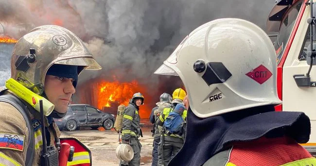 Budyonnovskda partlayışlar baş verib: Kimya zavodu yanır