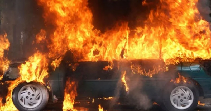 Dəhşətli qəza baş verdi Sürücü diri diri yandı VİDEO