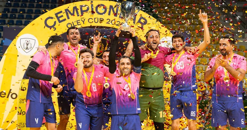 Yelo Bank əməkdaşları arasında futbol çempionatı keçirilib