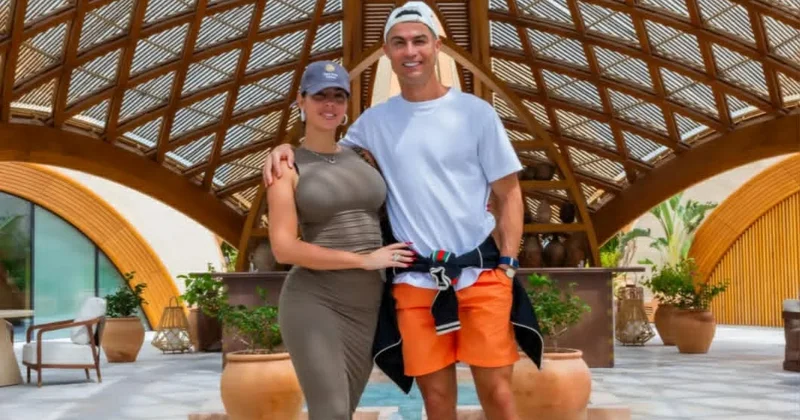 Kriştiano Ronaldo iki villa alıb