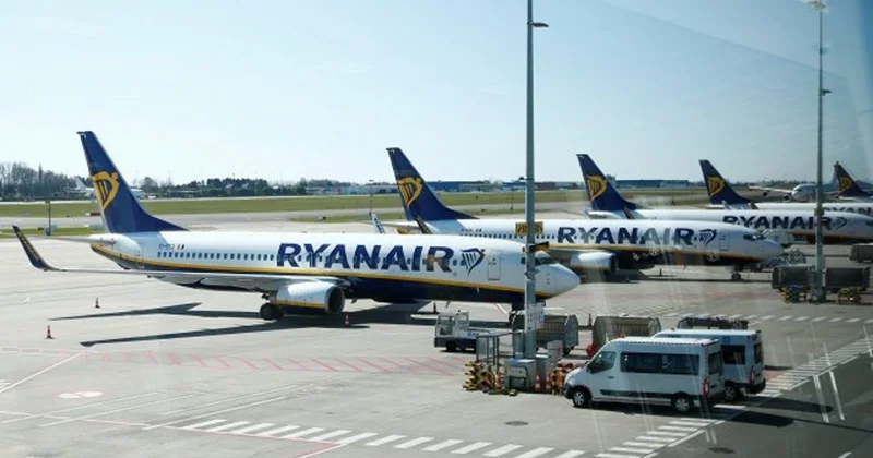 İtaliya məşhur hava yolları şirkətini 256 milyon avro cərimələdi