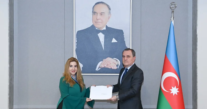 Ceyhun Bayramov Yunanıstanın yeni səfiri ilə görüşüb