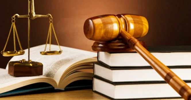 MƏHKƏMƏ HAKİMLƏRİ BARƏDƏ YENİ QANUN QƏBUL OLUNDU