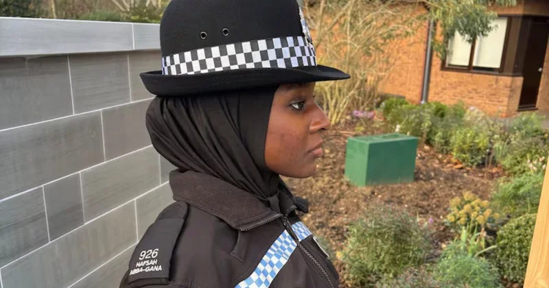 Britaniya polisində maqnitli hicablar tətbiq ediləcək