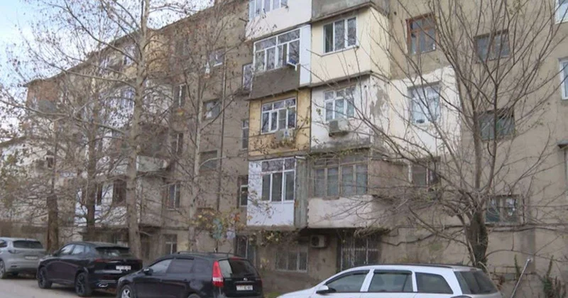 Bardürləri sındıraraq ərazini betonlamaq istədilər VİDEO