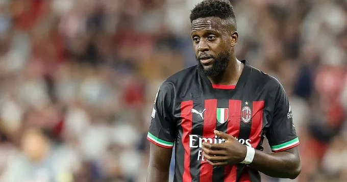 “Milan” hücumçusu ilə vidalaşacaq