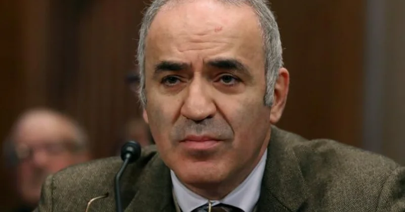 Qarri Kasparov barəsində qiyabi həbs qərarı verilib