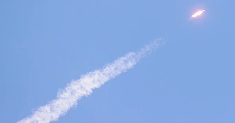 Cənubi Koreyanın kosmosa raket göndərmək cəhdi uğursuz alındı