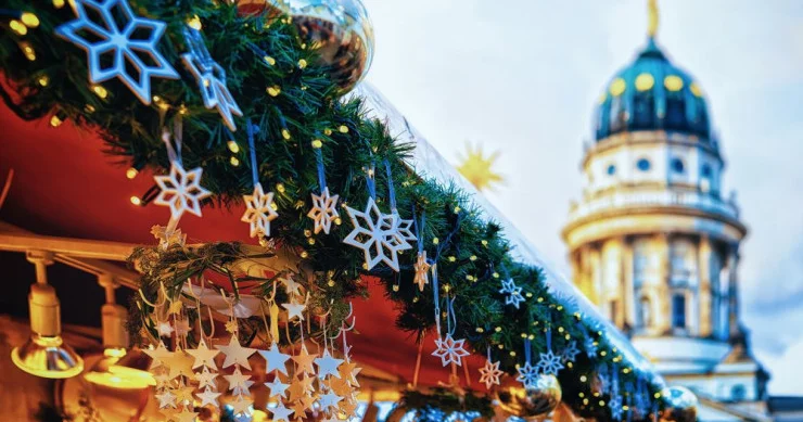 Avropada Milad bayramı satirik musiqi ilə qeyd olunur