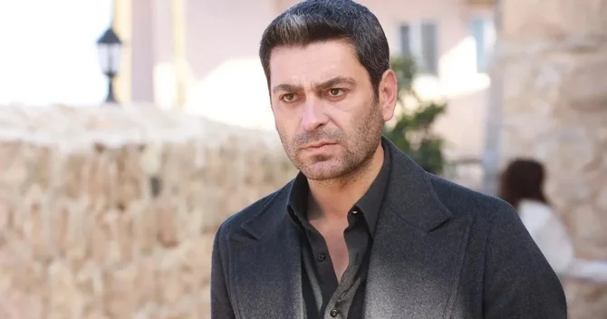 Aktyorun həyat yoldaşı bugün ürəyindən əməliyyat olunacaq