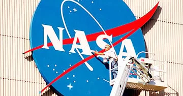 NASA Yerə yaxınlaşan avtobus böyüklüyündə asteroidi izləyir...