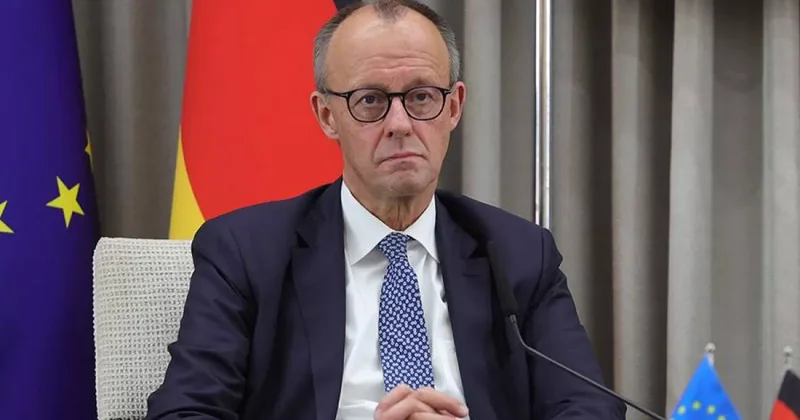 Berliner Zeitung: рейтинг Мерца упал из за череды внешнеполитических неудач