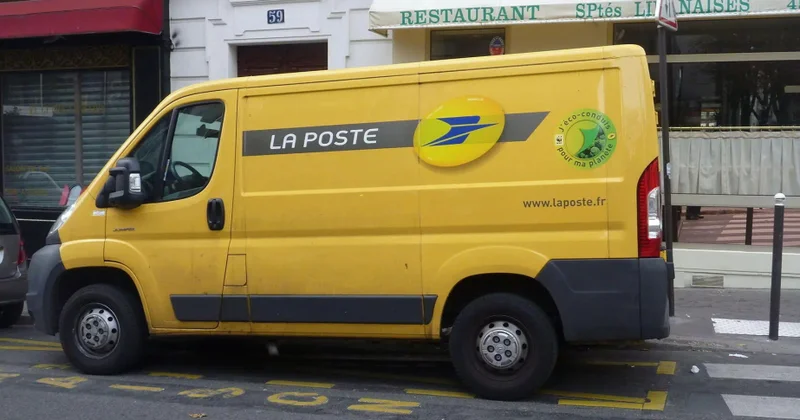 Fransada kiberhücum nəticəsində poçtlar onlayn xidmətləri dayandırıb