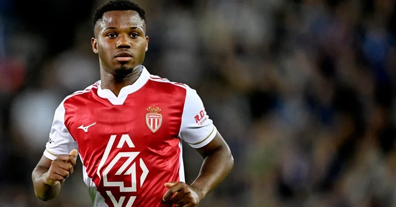 Fransa klubu Barselona nın futbolçusu ilə müqavilə müddətini uzatmaqda maraqlı deyil