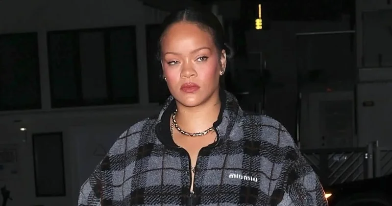 Rihanna paparazzilər tərəfindən görüntüləndi
