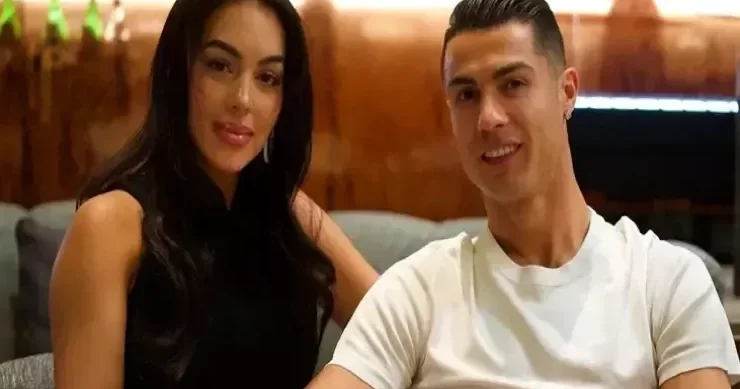 Corcina Rodriqesdən təəccüblü açıqlamalar: “Ronaldo məni 10 il gözlətdi”