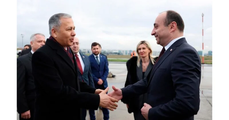 Gürcüstanın DİN rəhbəri Türkiyəyə səfər edib