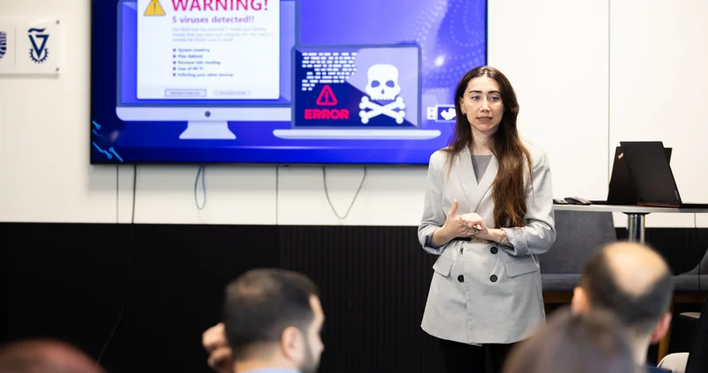 Media nümayəndələri üçün kibermaarifləndirmə təlimi FOTO