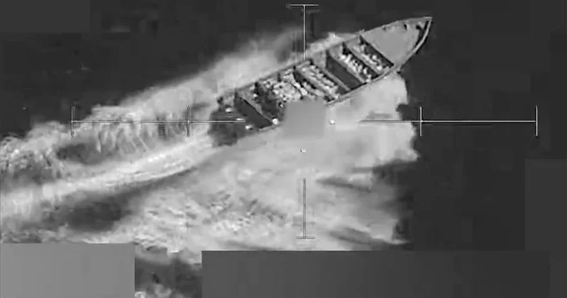 США уничтожили судно наркоторговцев в Тихом океане