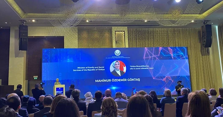 Семья как первая линия цифровой защиты: Турция делится опытом на конференции в Баку