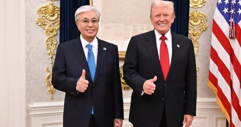 Трамп отправил Токаеву бейсболку и ключ от Белого дома: ФОТО