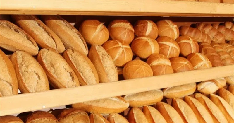 Экономист успокоил: подорожание муки не ударит по цене на хлеб в Азербайджане