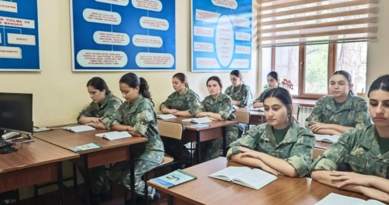 Həkimlər ödənişli əsaslarla hərbi xidmət edə bilər