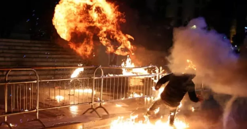 В Албании прошел антиправительственный протест