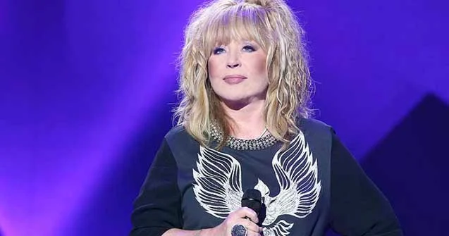 Alla Puqaçova səhnədən niyə gedib?