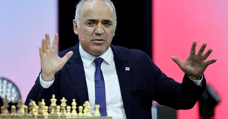 Müstəntiqlər Qarri Kasparovun qiyabi həbsini tələb ediblər