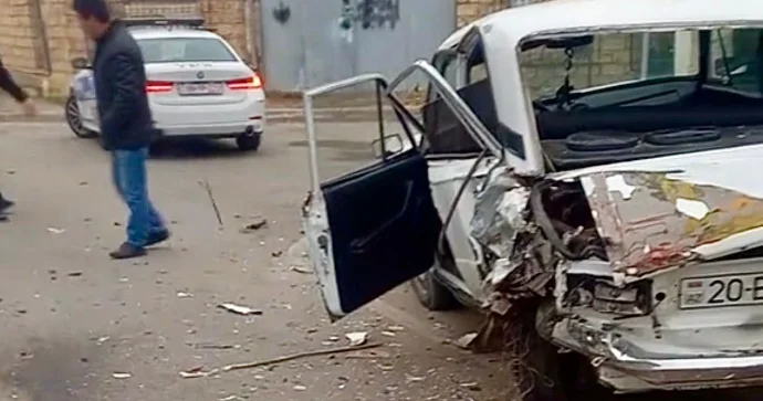 Göygöldə qəza: “Toyota” yolda dayanmış “VAZ”la toqquşdu VİDEO