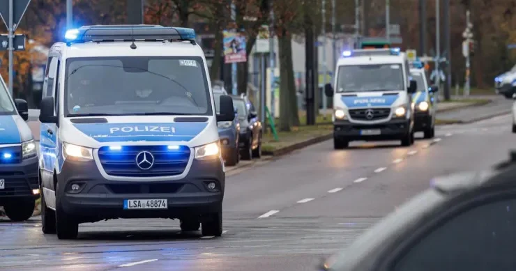 Azərbaycan vətəndaşı Almaniyada maşını insanların üstünə sürdü
