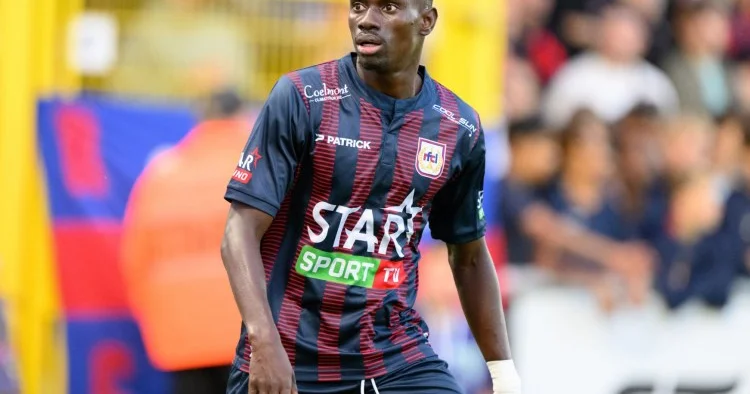 Belçika klubu Qarabağ ın 1,2 milyon avroluq təklifini qəbul etmədi