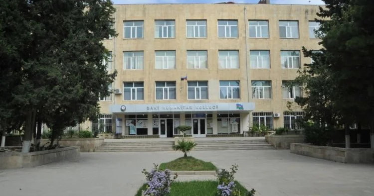 Direktorun evindən kollecə məxsus texnikalar tapıldı