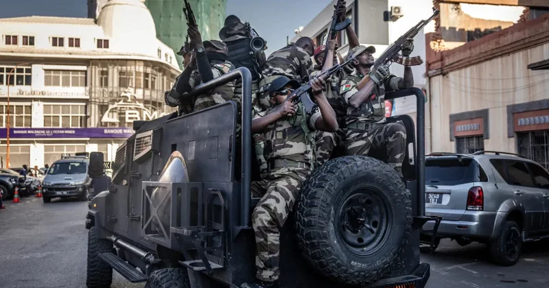 Россия передала оружие новым властям Мадагаскара