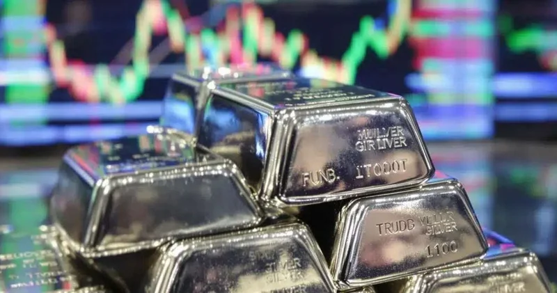 Gümüş yeni tarixi zirvəni yenilədi