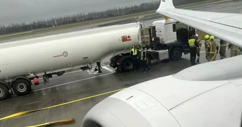 Edinburqda təyyarə yanacaq maşını ilə toqquşdu Fotolar Video