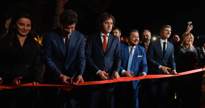 Azərbaycan holdinqi Gürcüstanda avtosalonunu açıb TƏDBİRDƏ GÜRCÜSTANIN BAŞ NAZİRİ DƏ İŞTİRAK EDİB