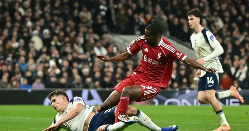 Liverpul un baş məşqçisi: İsakın zədəsi uzunmüddətlidir