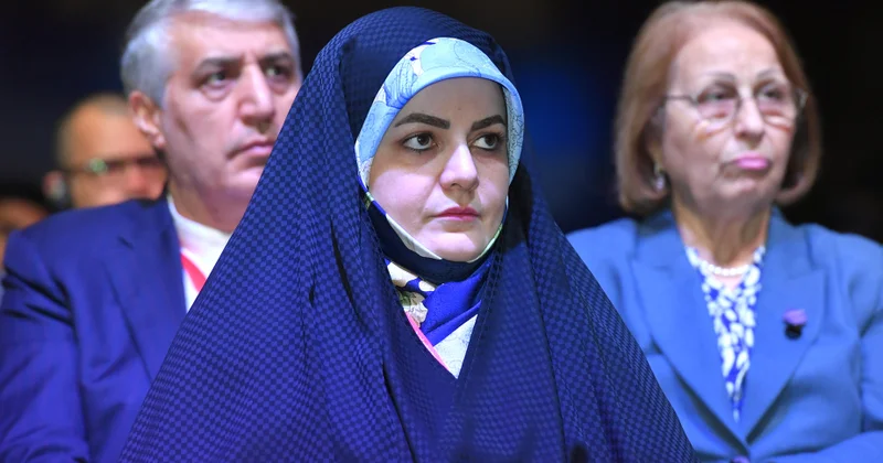 Pezeşkianın qızı Bakıya gəldi: Bacı qardaşlarımla görüşdüm FOTO