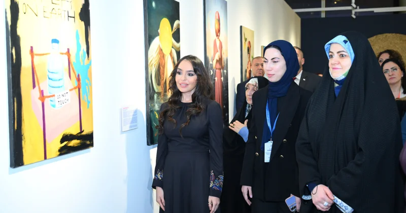 Участники конференции Защита детей в цифровой среде: современные инструменты и международное сотрудничество посетили выставку Мои моря, мои океаны