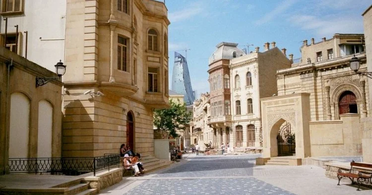 İçərişəhərdəki səfirliklərin gələcək aqibəti barədə RƏSMİ AÇIQLAMA