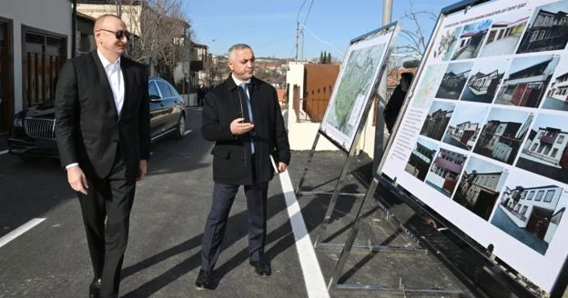 Prezident İlham Əliyev Xankəndidə: Əsas odur ki, öz doğma torpağınızdasınız FOTOLAR (Yenilənib)