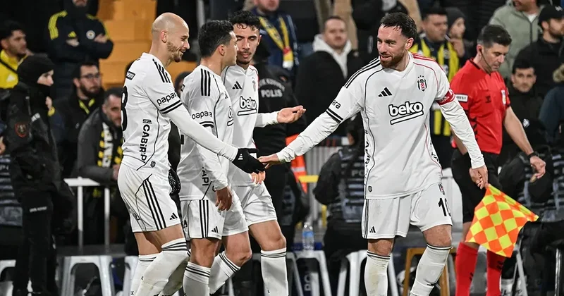 “Fənərbaxça” öz meydanında “Beşiktaş”a məğlub olub