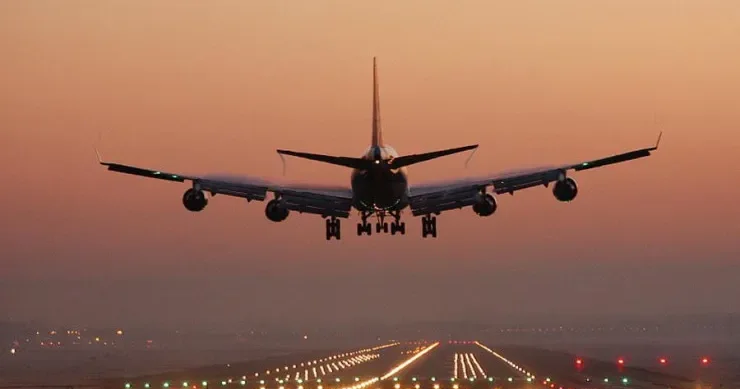 Havada mühərriki sönmüş sərnişin təyyarəsi Aşqabadda eniş etdi