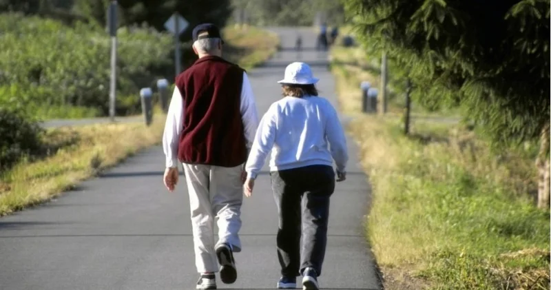 Gün ərzində nə qədər piyada gəzmək lazımdır?