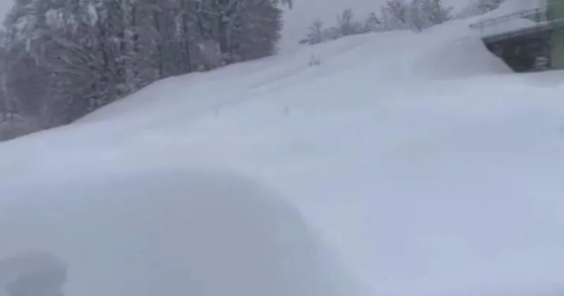 Итальянские Альпы засыпало снегом ВИДЕО